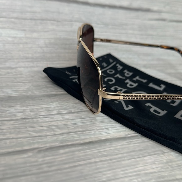 Fossil, Aviator, Brown, and Gold Frame Sunglasses! - Picture 8 of 17